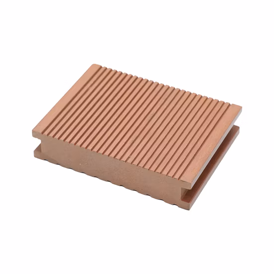 Revestimento anti-arranhões oco sólido WPC de madeira e plástico / Piso de PE para áreas externas